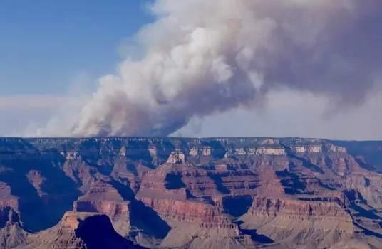 Is there a fire in the Grand Canyon