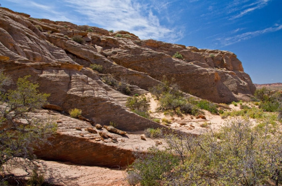 Waterholes Canyon hiking
