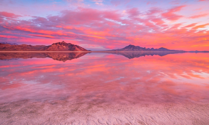 Iran salt desert tour Iran salt desert tour