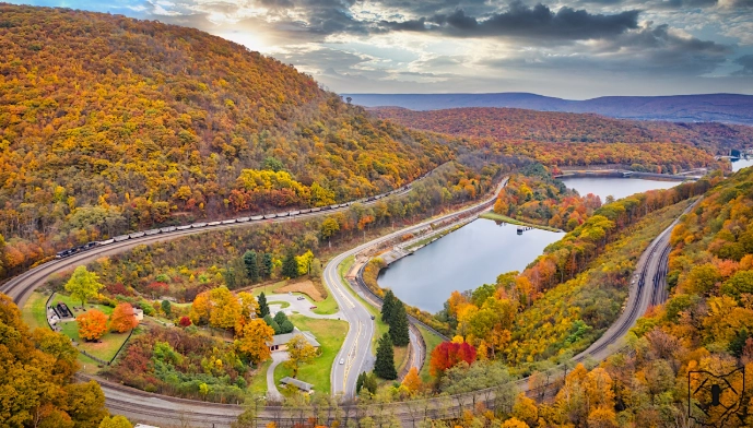 Horseshoe Curve facts