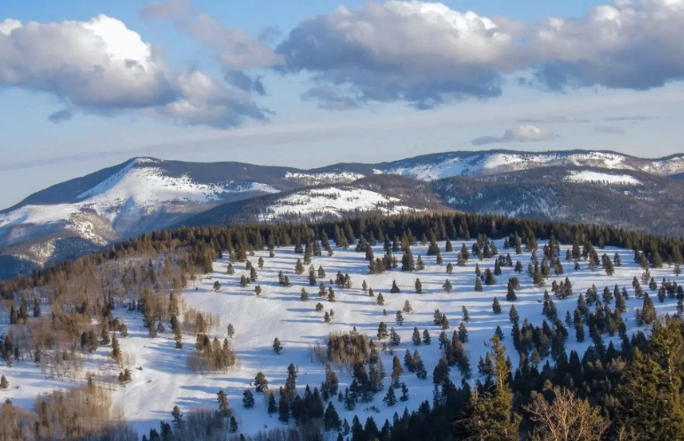 Jemez Mountains things to do