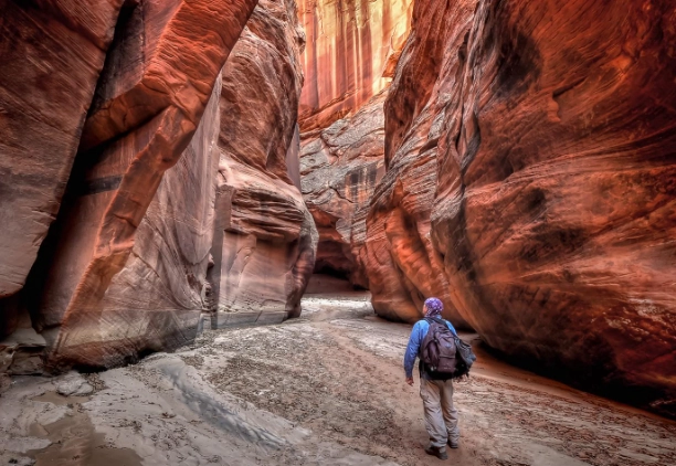 slot canyon hiking