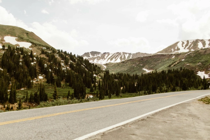 Independence Pass hiking weather