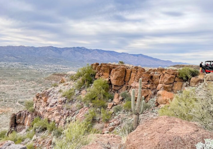 living in Black Canyon City