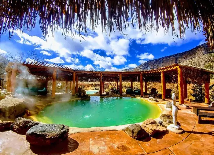 how far is jemez springs from albuquerque