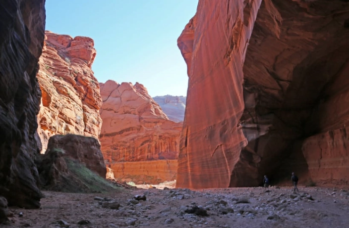 Water holes canyon hike