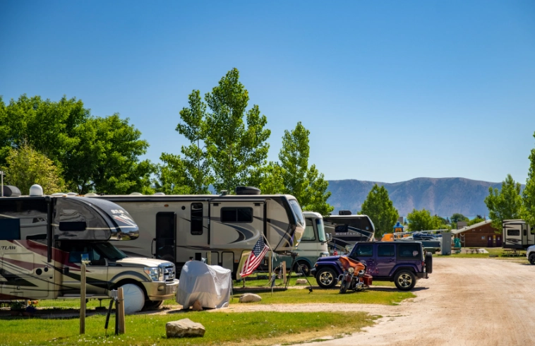 Bear Lake camping