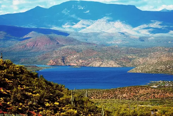 Is there a Lake Roosevelt in Arizona