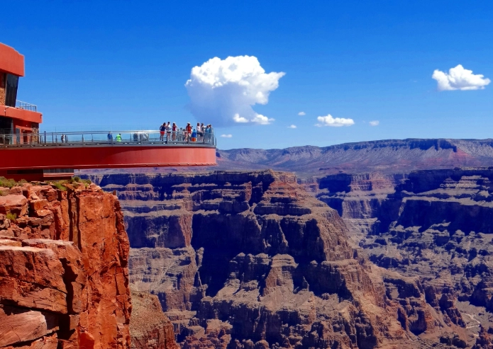 Peach Springs AZ: Your Guide to Grand Canyon West & Hualapai Culture