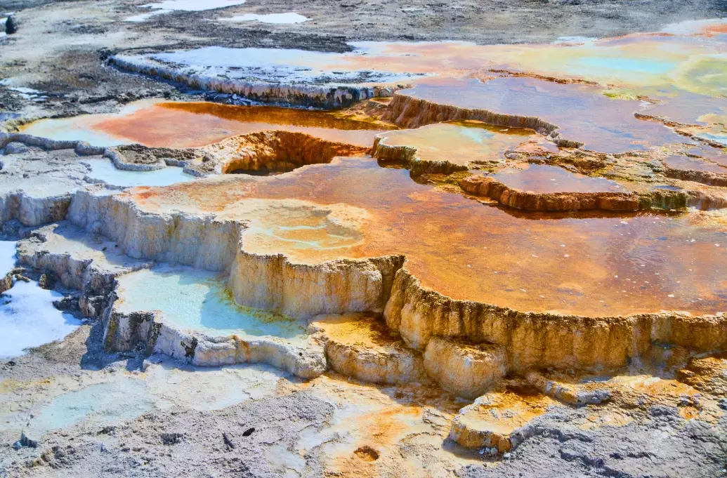mammoth hot springs mammoth hot springs