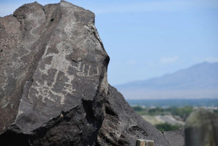 boca negra canyon hiking