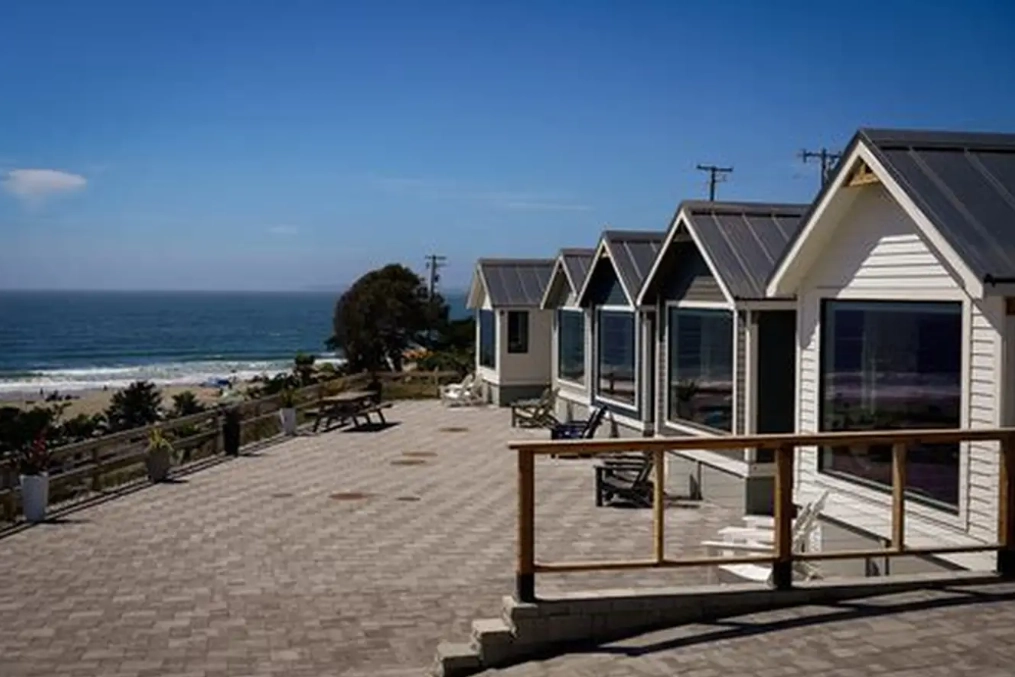 beachfront cabin getaways