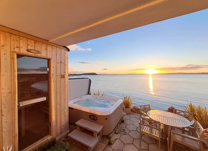 beachfront cabin getaways