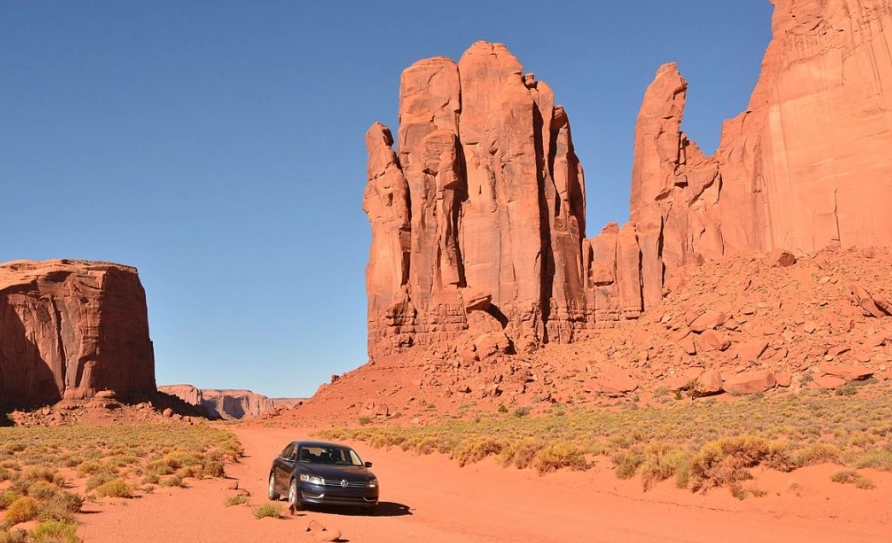 Monument Valley self-driving tour