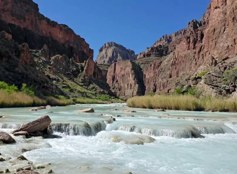 hiking Arizona canyons