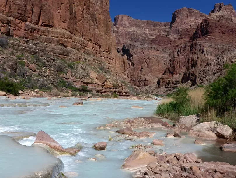 Arizona camping near river